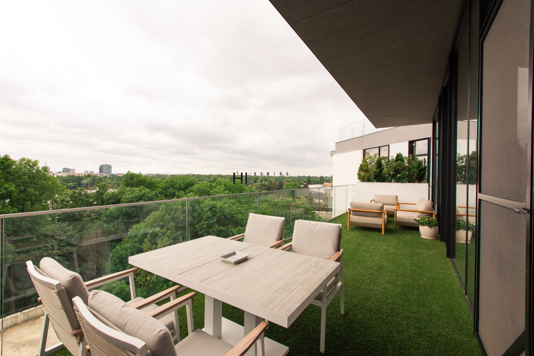 #Skyline Splendor: The Luxurious Tale of Bucharest's Premier Penthouse